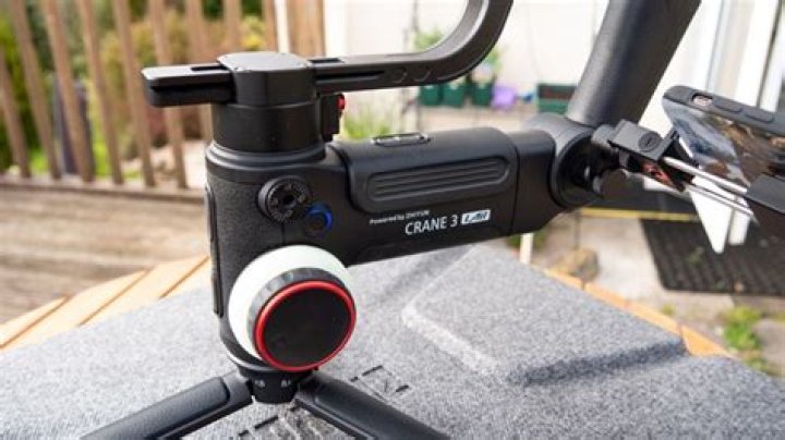 The One DSLR Accessory You Should Buy: Zhiyun Crane 3 Lab