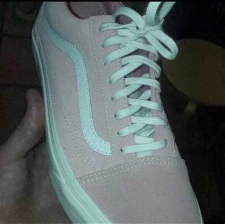 The science behind #shoegate explains why some people see grey and others see pink - and it has nothing to do with creativity - YP