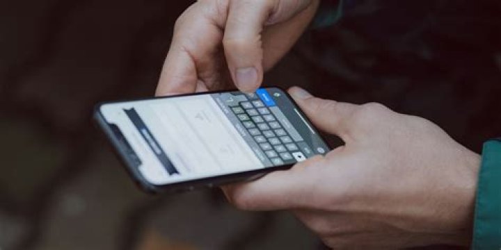 The Top 10 Ways to Stay Informed While Unplugging Your Life