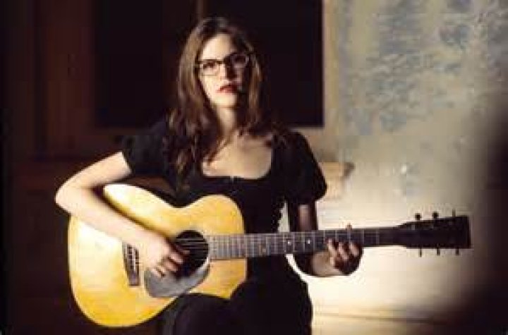 	The totally awesome life of Lisa Loeb	