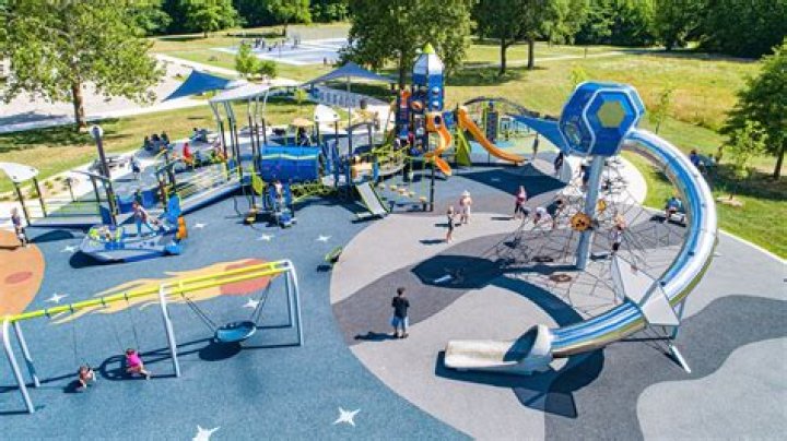 	Then and Now: Indoor playgrounds (so what if it’s raining)	