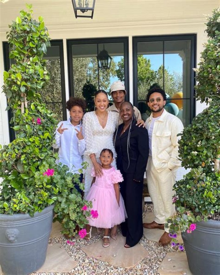 TIA MOWRY AND HUSBAND, CORY HARDRICT, GAVE THEIR DAUGHTER A ‘FOUR REX’ BIRTHDAY PARTY