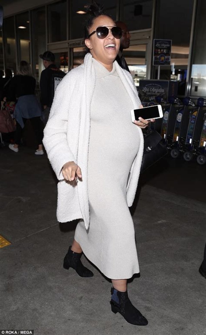 TIA MOWRY OPENS UP ABOUT HER EXPERIENCE WITH ENDOMETRIOSIS AND PREGNANCY