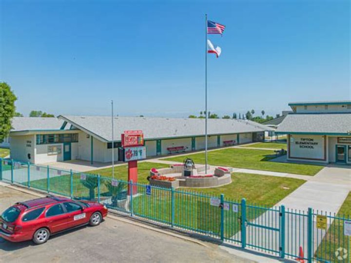 Tipton Elementary School - Tipton