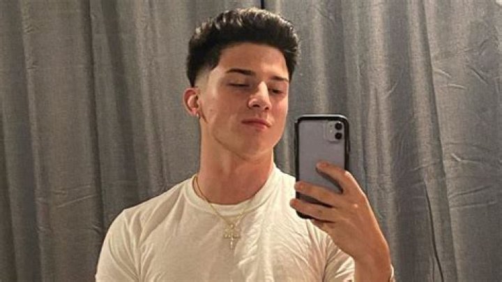 Tony Lopez texts allegedly sent to 13-year-old go viral on TikTok