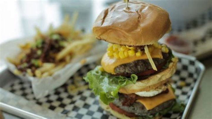 	Towering ‘Trump Burger’ in Hollywood a real mouthful	