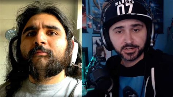 Twitch streamer Esfandtv cosplays Summit1g and it's actually quite scary