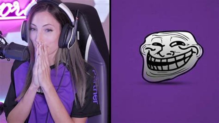 Twitch streamer reveals her amusing way of dealing with trolls