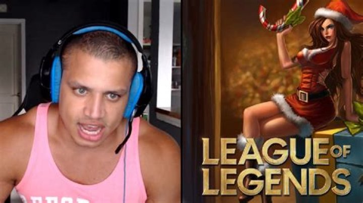 Tyler1 pulls off surprisingly good Christmas MF cosplay for NYE stream