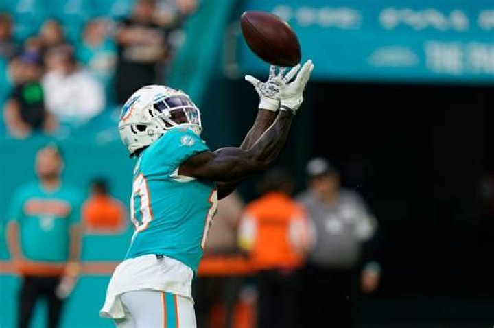 	Tyreek Hill ready to produce for Dolphins: ‘Can’t wait to score my first touchdown in that aqua’	