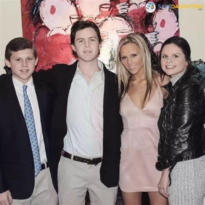 Understanding Hallie Batchelder's Parents: A Deep Dive Into Her Family Background