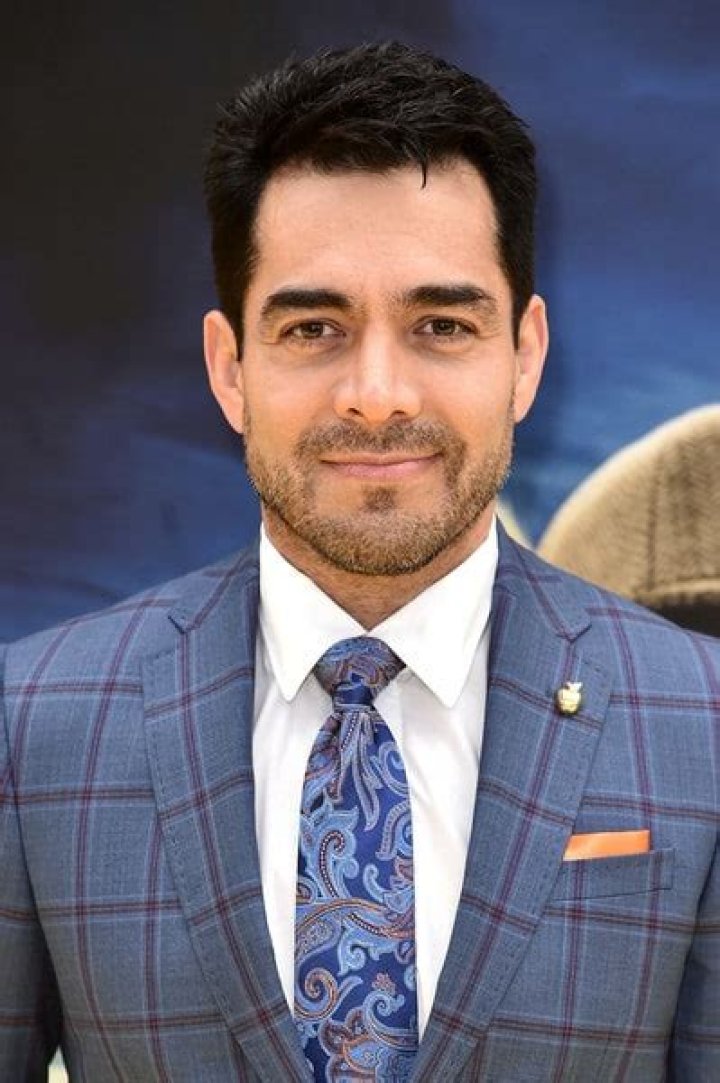 Understanding Omar Chaparro's Height And Its Impact On His Career