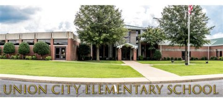 Union City Elementary School - Union City