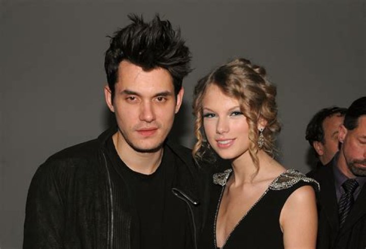 Unraveling The Age Gap: How Old Was Taylor When She Dated John?