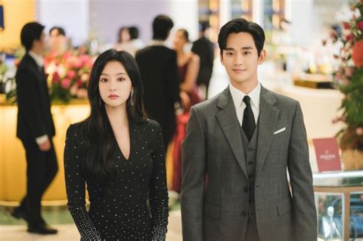 Unraveling The Mystery: Is Kim Ji Won Single?