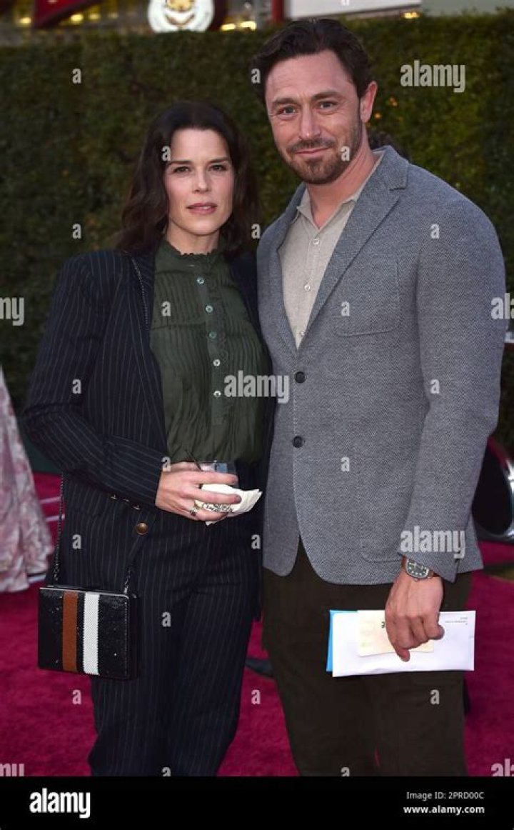 Unveiling Neve Campbell's Husband: A Journey Of Love And Partnership