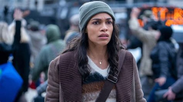 Unveiling Rosario Dawson's Height: Discoveries And Insights