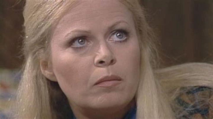 Unveiling Sally Struthers' Height: A Comprehensive Exploration