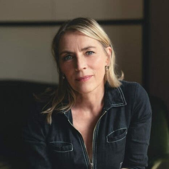 Unveiling Saskia Reeves: Explore Her Wiki, Bio, Age, And Captivating Facts