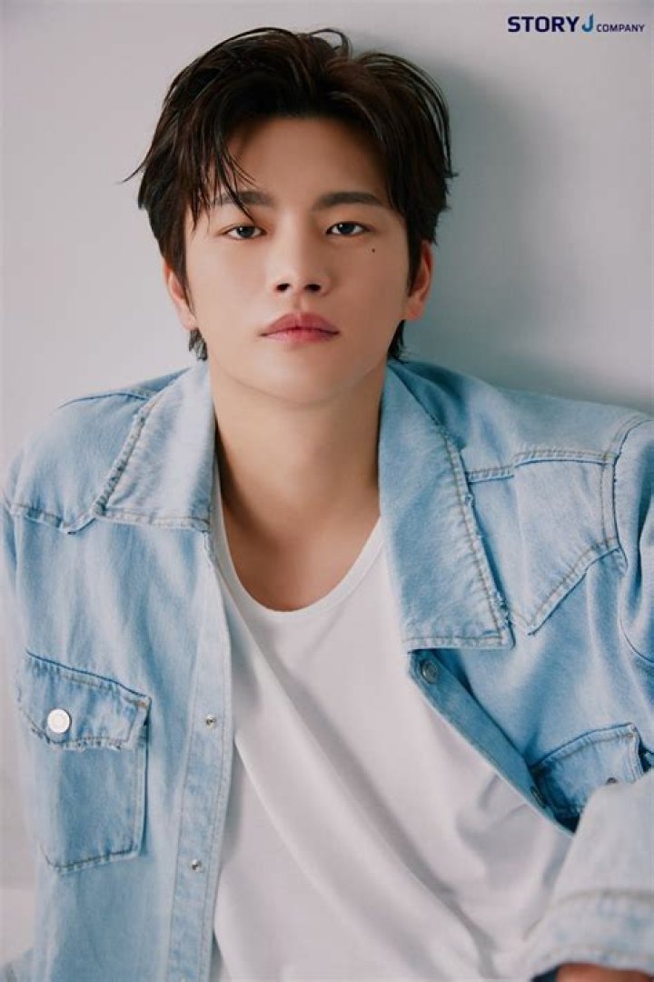 Unveiling Seo In-guk's Height: A Journey Of Discovery And Insight