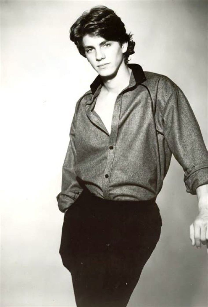 Unveiling The Charm Of Eric Roberts Young: A Journey Through Time