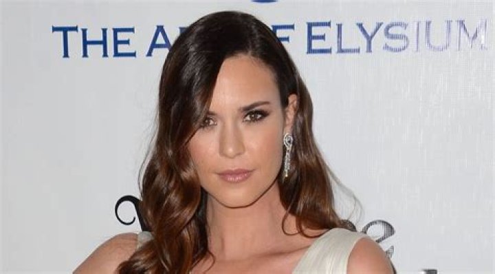Unveiling The Fascinating World Of Odette Annable's Height