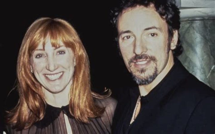 Unveiling The Harmony In Age Differences: Bruce Springsteen And Patti Scialfa's Enduring Love