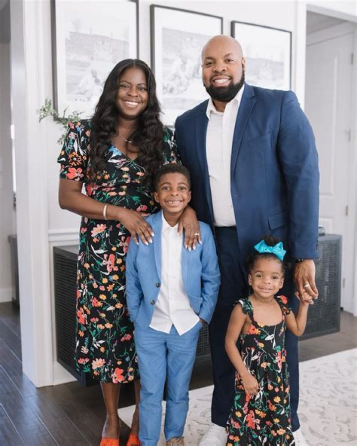 Unveiling The Life Of Jasmine Crockett's Husband: A Deep Dive