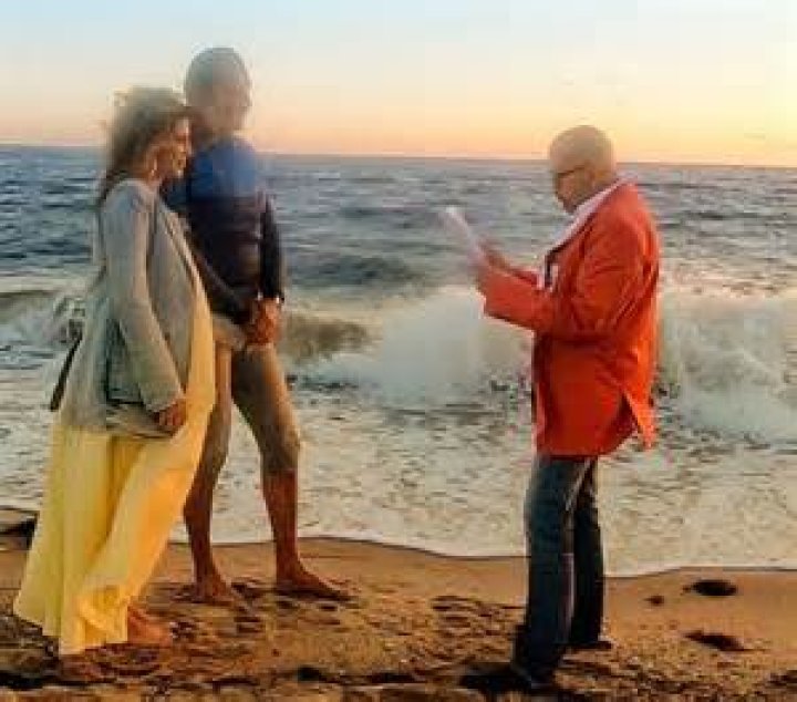 Unveiling The Mystery: Who Is Jennifer Esposito Married To?