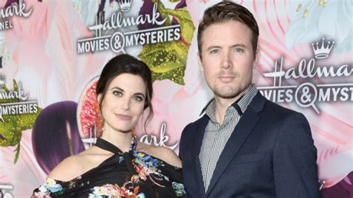 Unveiling The Mystery: Who Is John Reardon Married To?