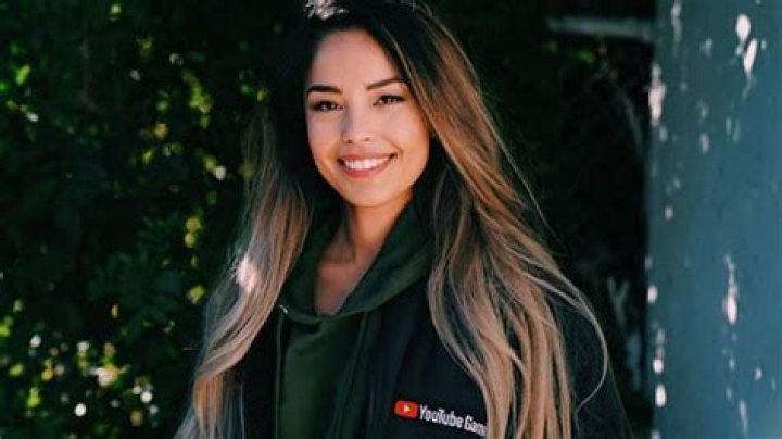 Valkyrae explains why she gets “embarrassed” rewatching her streams