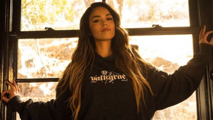 Valkyrae exposes 
