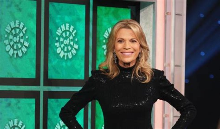 Vanna White - Bio, Net Worth, Height