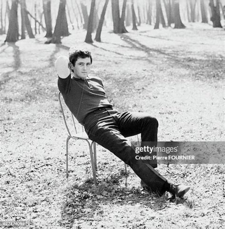 Victor Lanoux Taille