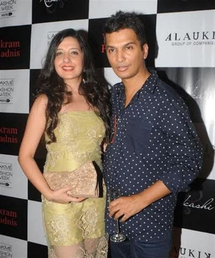 Vikram Phadnis Wiki, Age, Wife, Married, Bio, Designer Wikipedia