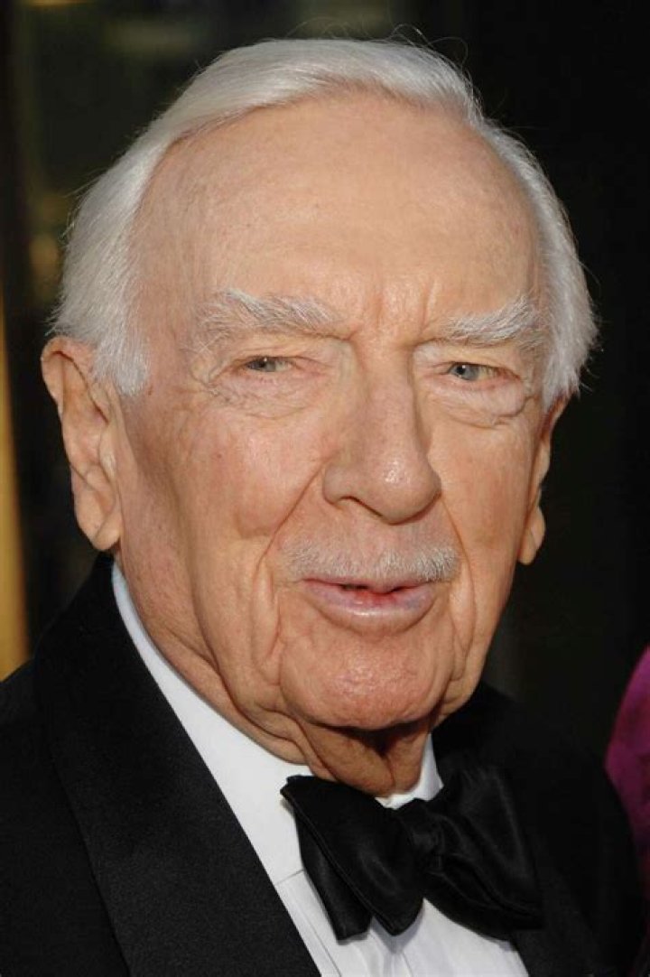	WALTER CRONKITE, 92, TRUSTED ANCHORMAN	