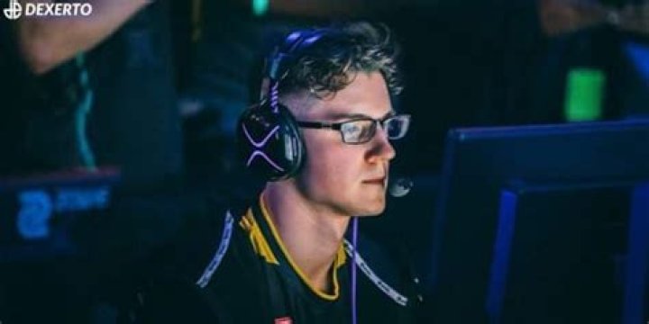 Warzone streamer Rallied responds to racism and 
