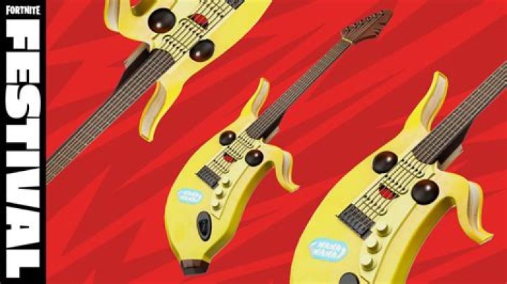 Warzone Streamer Wins With a Guitar Hero Controller and Goes Viral