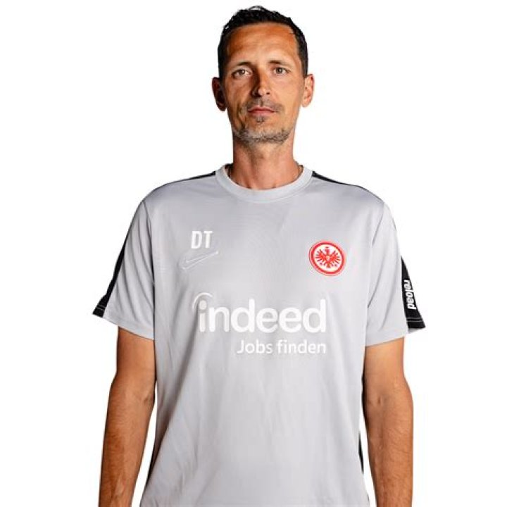 Was Dino Toppmöller bei Frankfurt verändert hat – 11FREUNDE