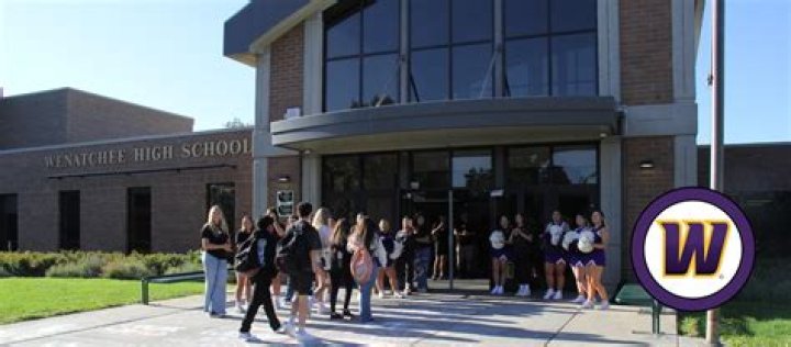 Wenatchee High School - Wenatchee