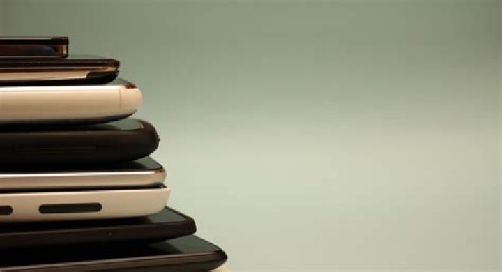 What Is a Stacked Smartphone Battery?