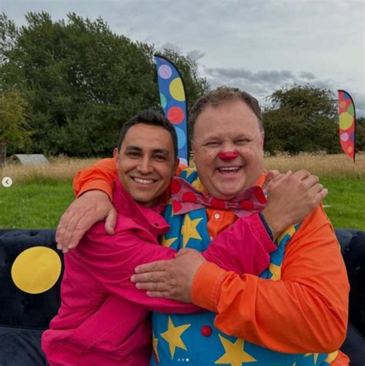 What is Justin Fletcher Net Worth 2024: Comprehensive Financial Overview