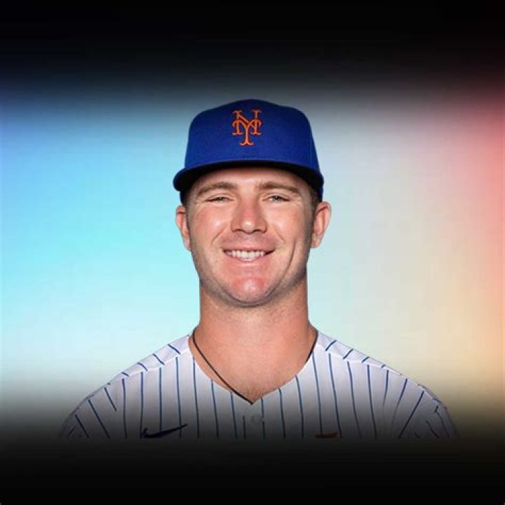 What is Pete Alonso's net worth as of 2023?