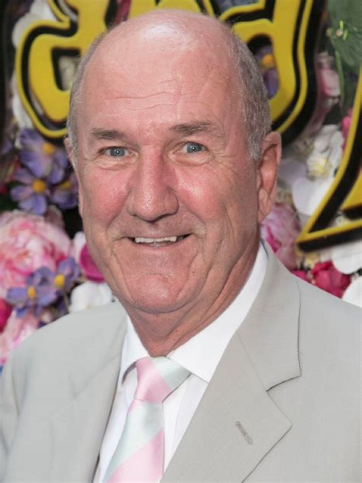 What is Russ Abbot Net Worth 2024: Wiki, Age, Weight, Height, Relationships, And More