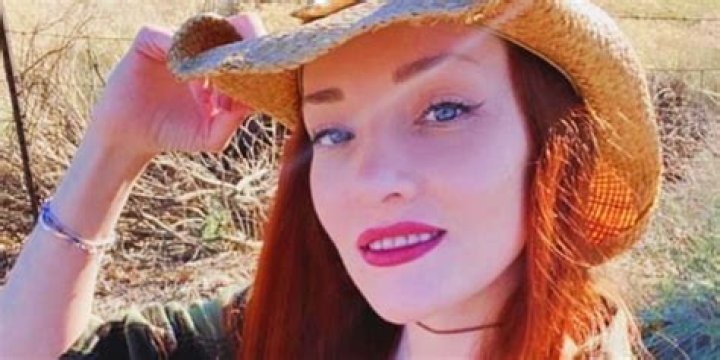 What is Scarlett Pomers Net Worth 2024: Insights into Her Wealth and Career