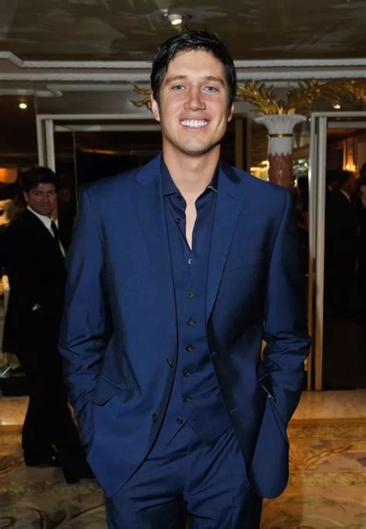 What is Vernon Kay Net Worth 2024: Behind the Scenes of Wealth and Financial