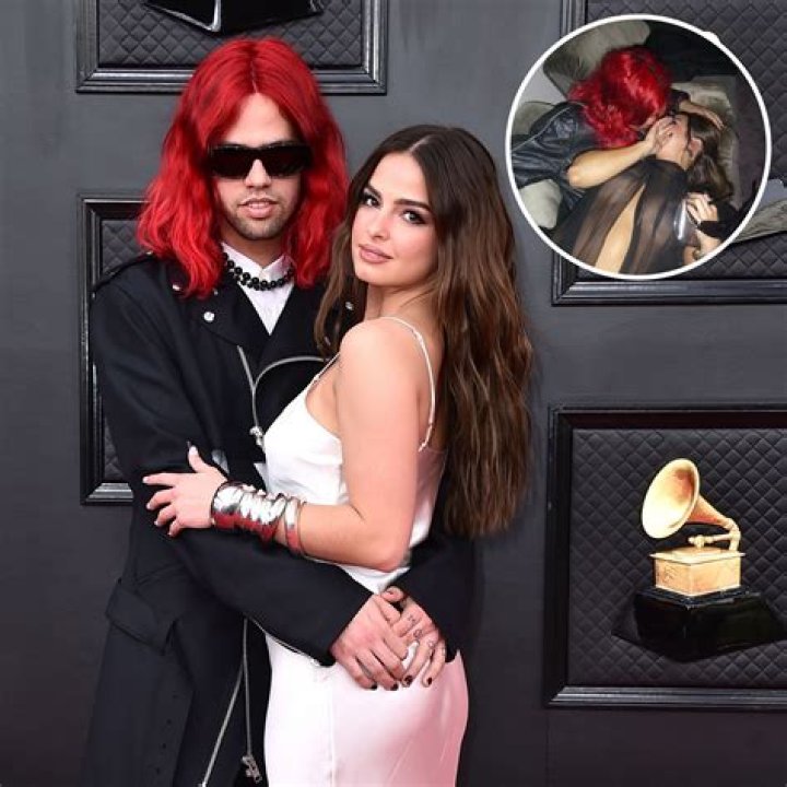 Who is Addison Rae dating?