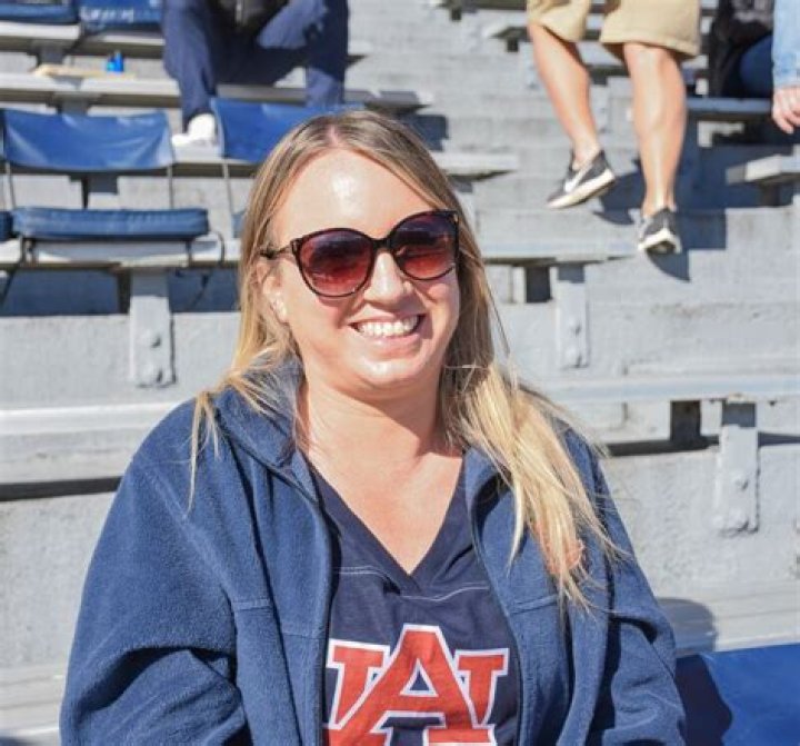 Who is Anthony Schwartz's mother, Jill Schwartz?