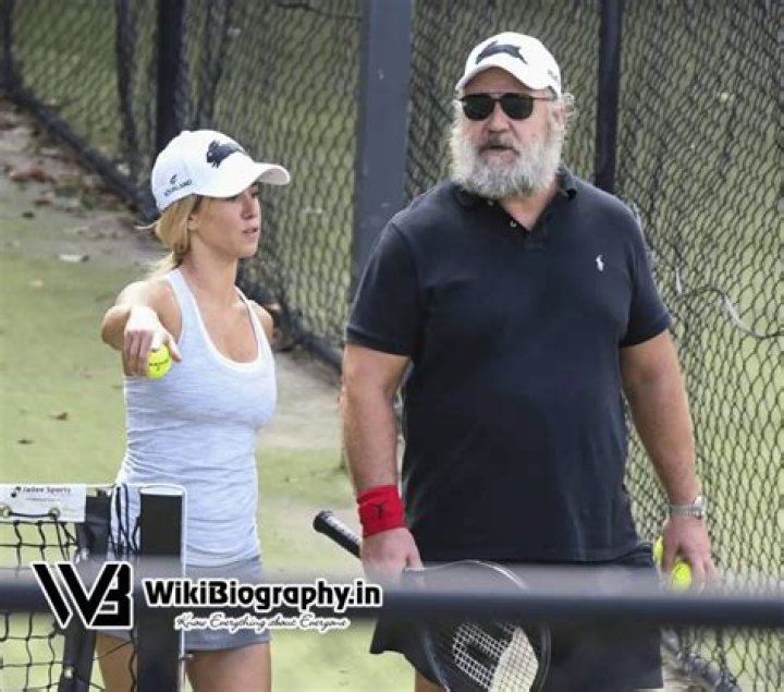 Who Is Britney Theriot? Russell Crowe Girlfriend, Wiki, Bio, Age, Height