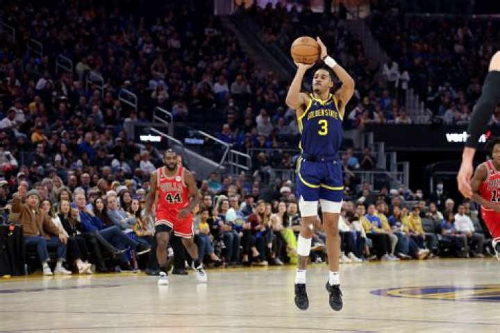 Who is Kim Cruz? All you need to know about Instagram star spotted repping Jordan Poole
